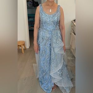 BLUE GOWN / DRESS